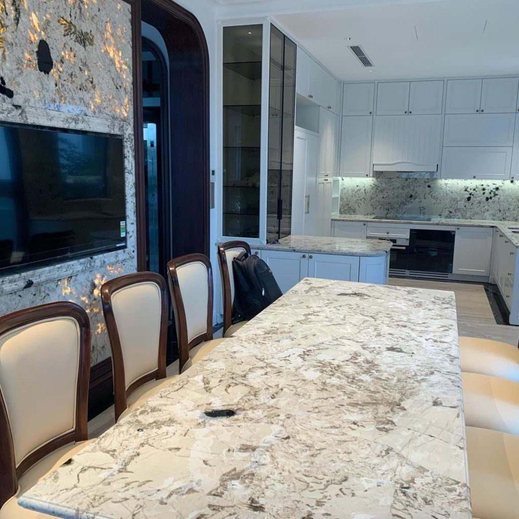 Đá Quartzite Apinus - Thạch Anh Xuyên Sáng | Blanc Stone