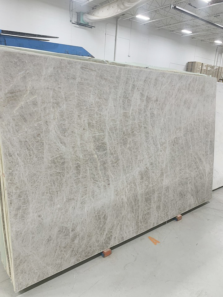 Đá Quartzite Perla Chiara