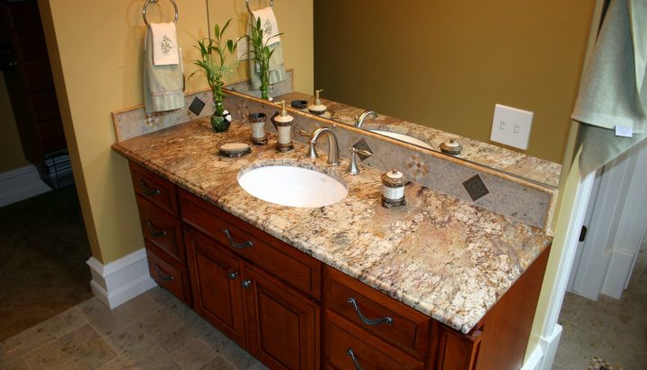 đá lavabo granite vàng