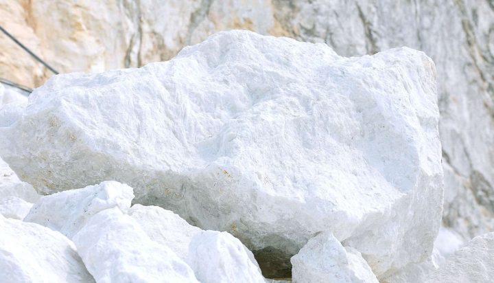 Thành phần chính của limestone là đá vôi